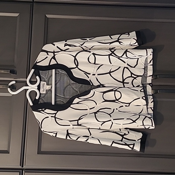 Women's size 12 jacket black and white knit - Picture 1 of 8